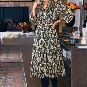 Soft Surroundings Black and Gold Long Sleeve Dress